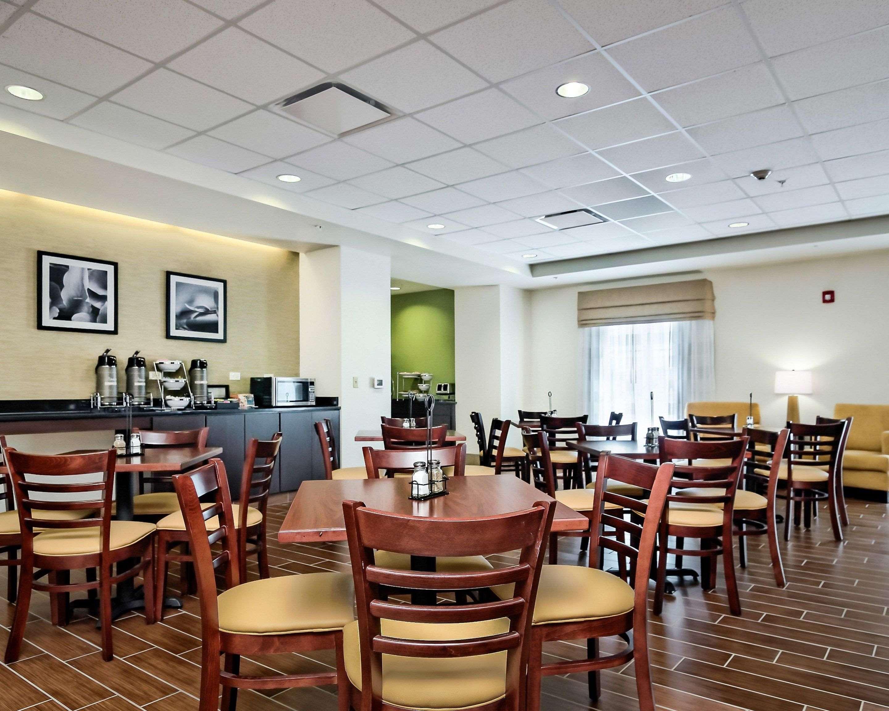 Sleep Inn & Suites - Fort Scott מראה חיצוני תמונה