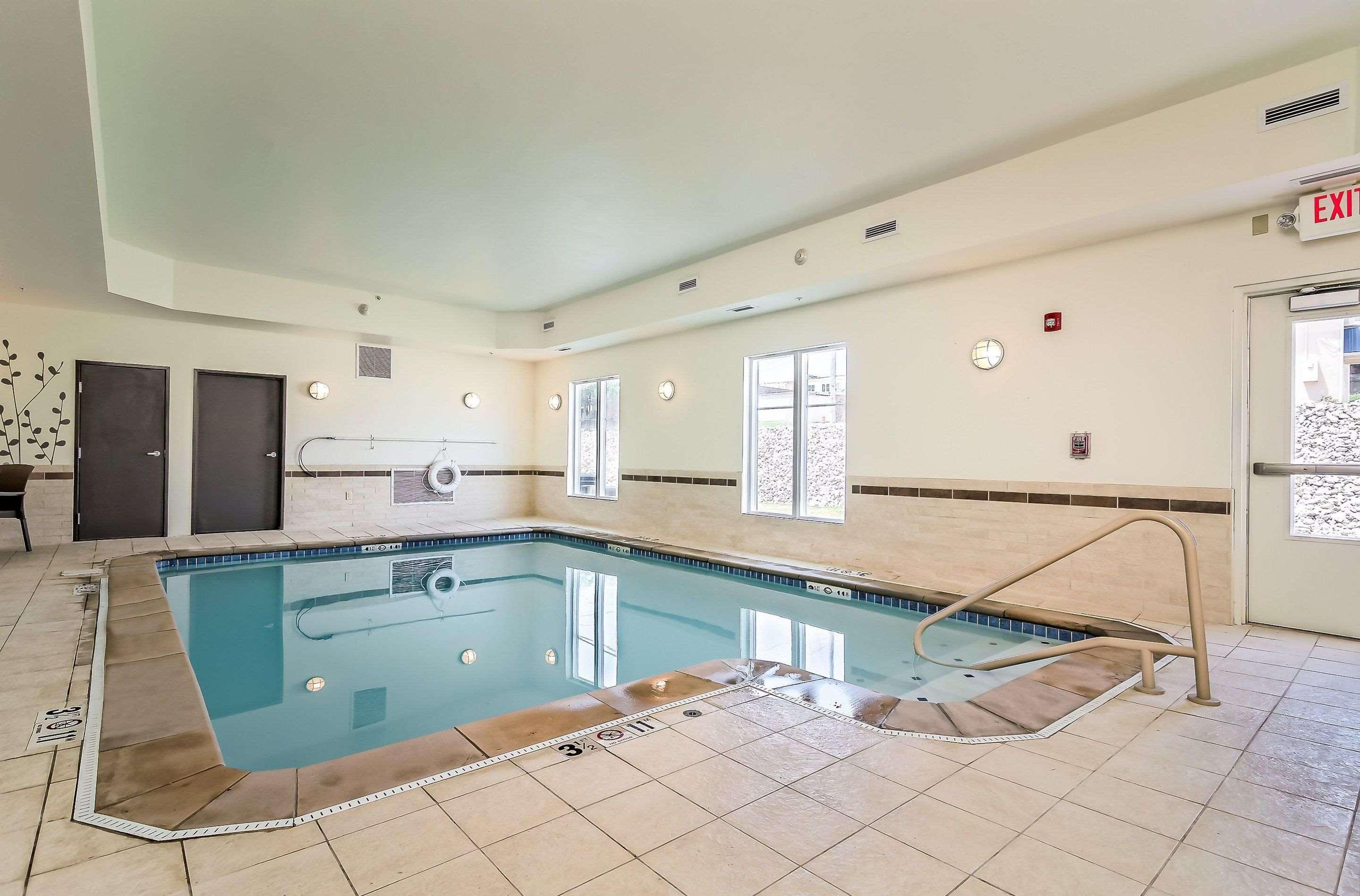 Sleep Inn & Suites - Fort Scott מראה חיצוני תמונה