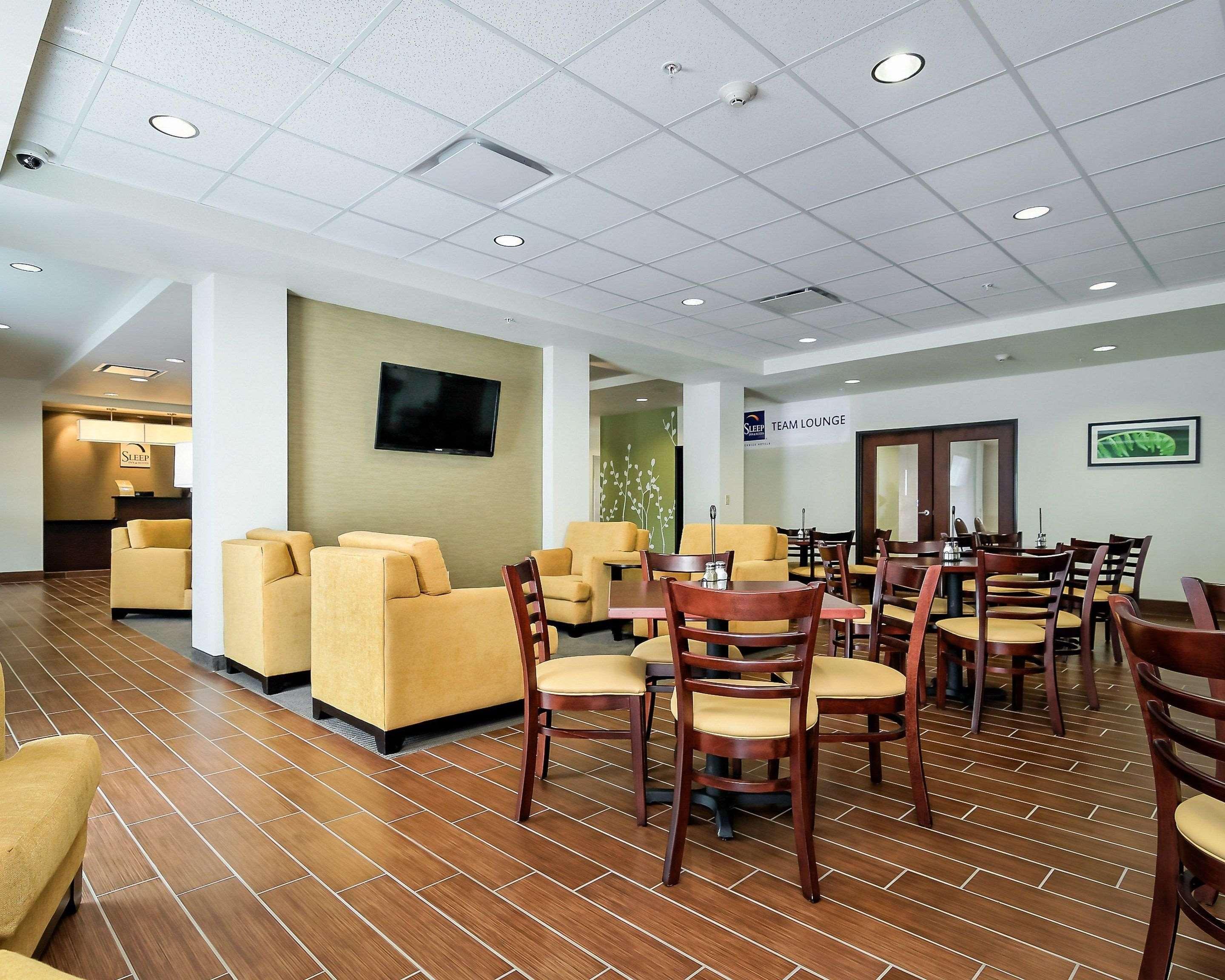 Sleep Inn & Suites - Fort Scott מראה חיצוני תמונה