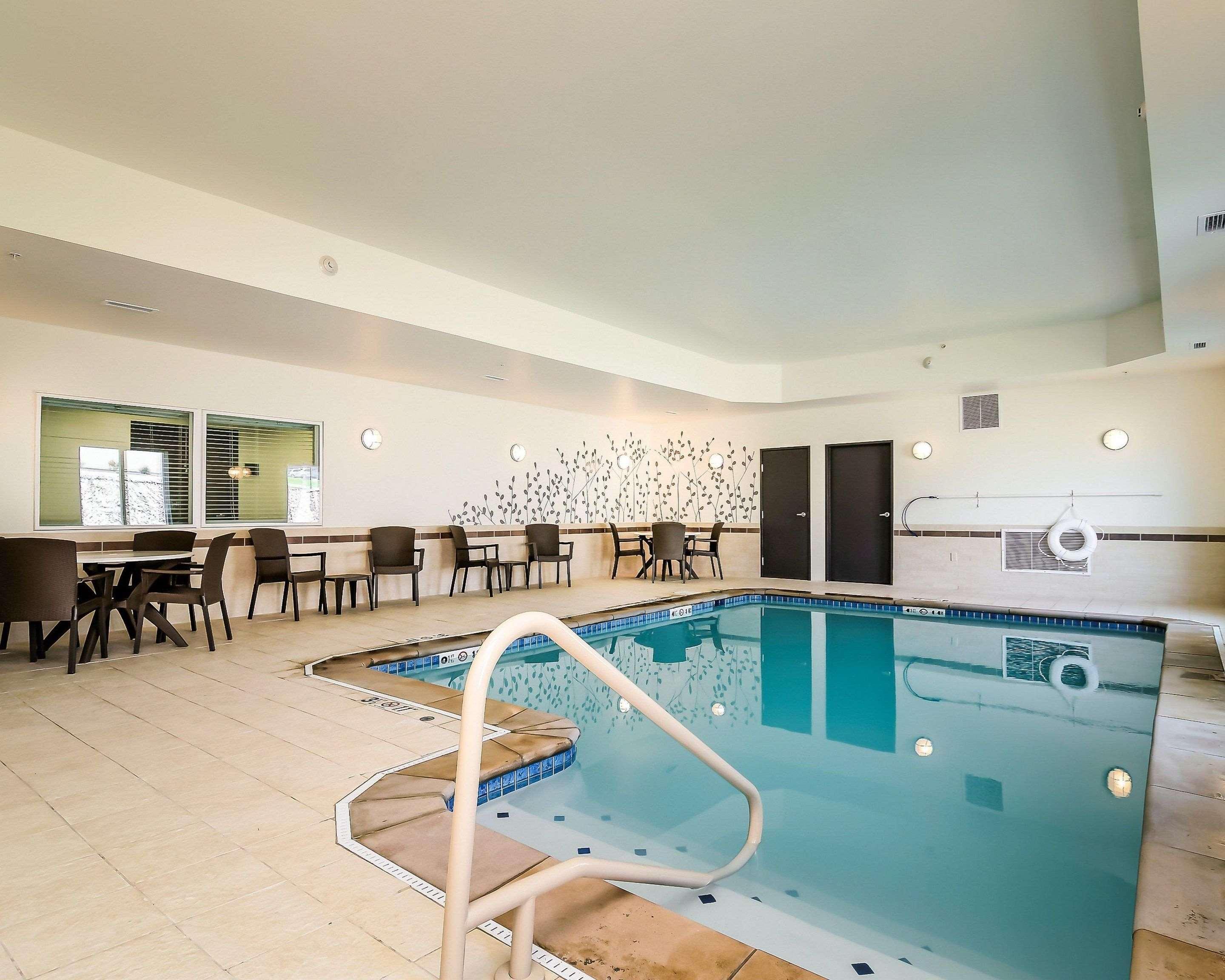 Sleep Inn & Suites - Fort Scott מראה חיצוני תמונה